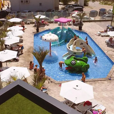 El Capitan - N Pool Resort, La Mare, 2