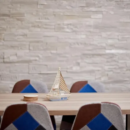 El Capitan - N Pool Resort, La Mare, 2 * Năvodari