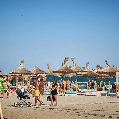 El Capitan - N Pool Resort, La Mare, 2 * Navodari