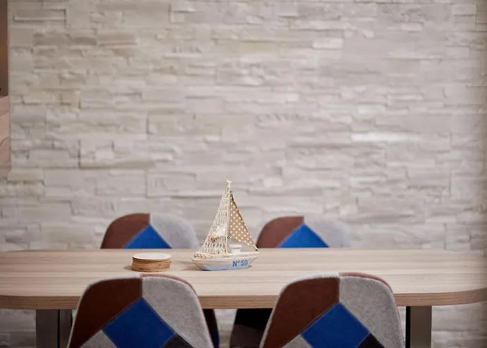 El Capitan - N Pool Resort, La Mare, 2 * Năvodari