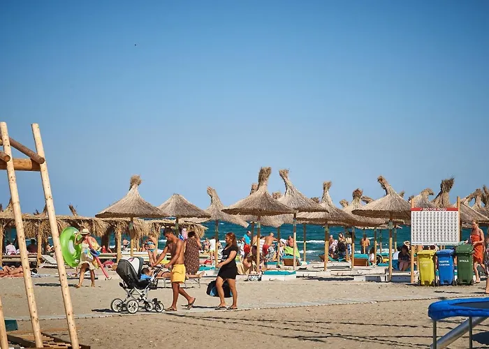 El Capitan - N Pool Resort, La Mare, 2 * Năvodari